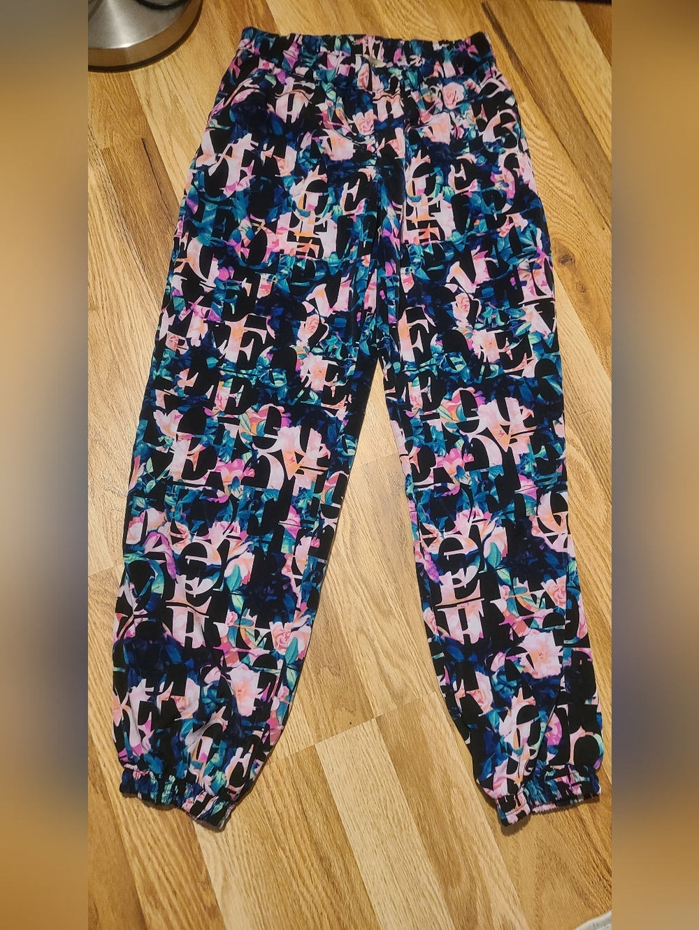 >5/$40< Decree Abstract Love Floral Lightweight Joggers